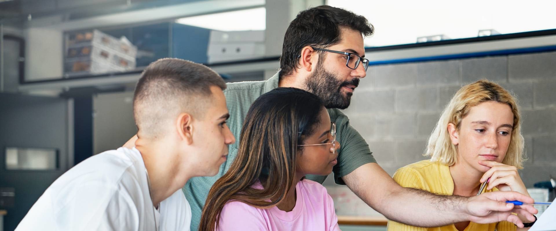 All You Need to Know About Live One-on-One Online Tutoring Programs